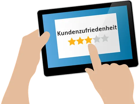 tablet mit Sterne-Bewertung zur Kundenzufriedenheit